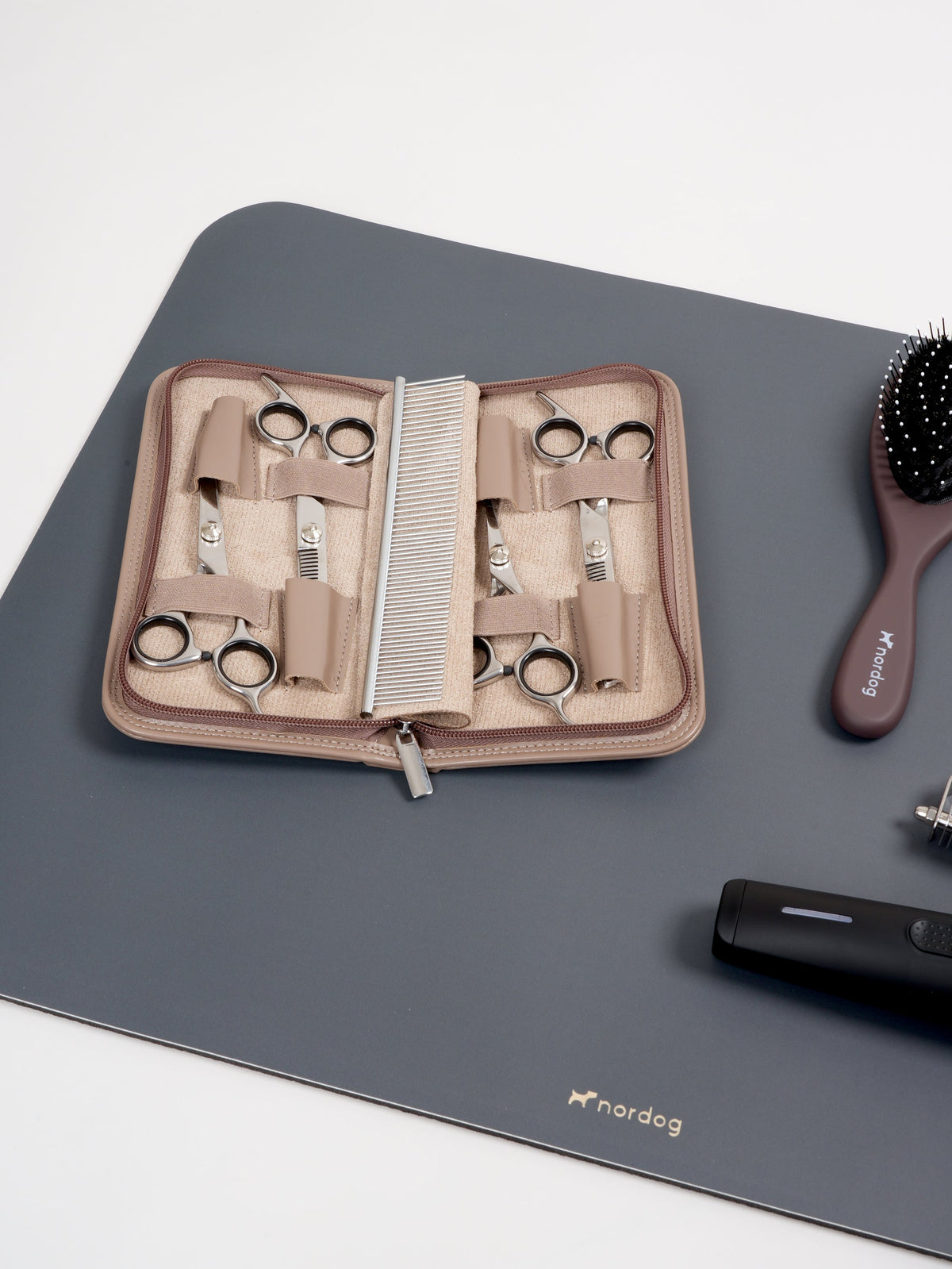 Nordog Clip & Trim plejemåtte – Grafit – billede 4