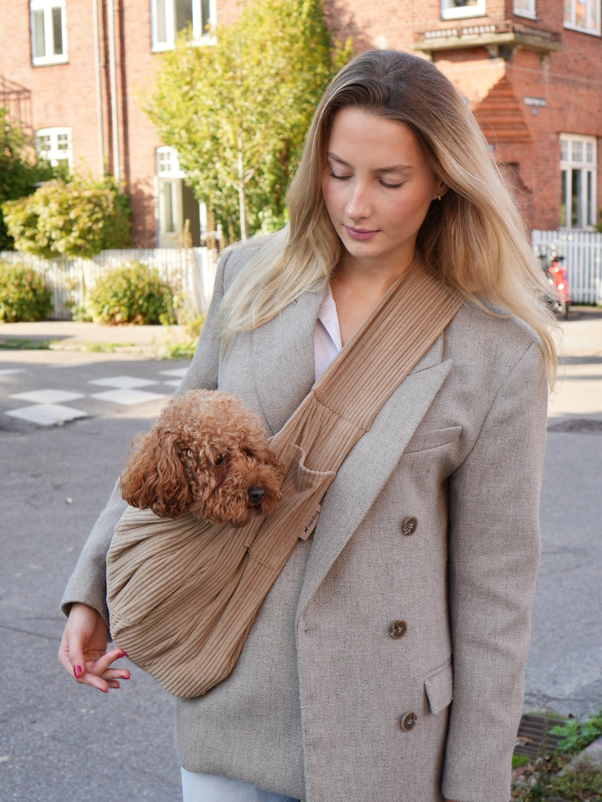 Nordog BELLA bæretaske i ribfløjl – beige – billede 5